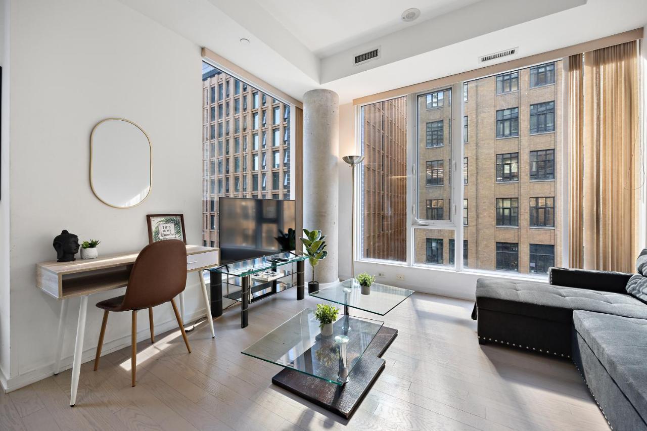 Modern Condo In The Heart Of Downtown تورونتو المظهر الخارجي الصورة